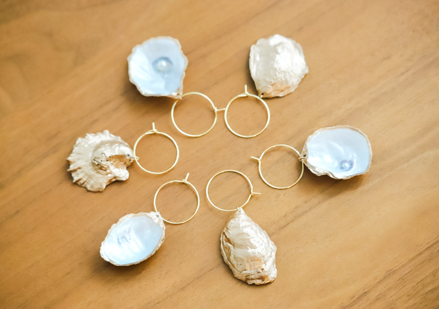 Gilded Mini Oyster Wine Charm Set - Pearl Edition